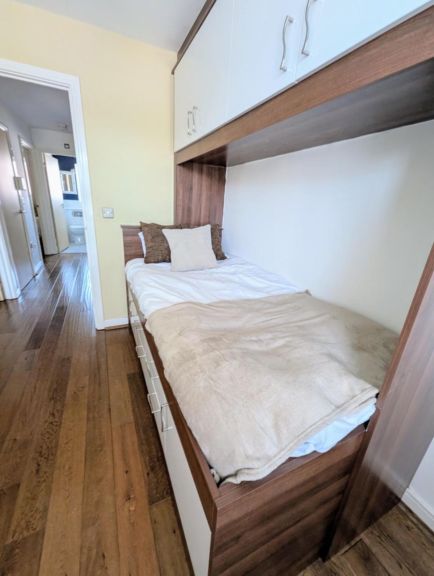 Villa Modern Townhouse Near Coop Live Etihad à Manchester Extérieur photo